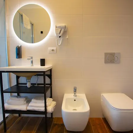 Marina 8 Gasthof Neapel