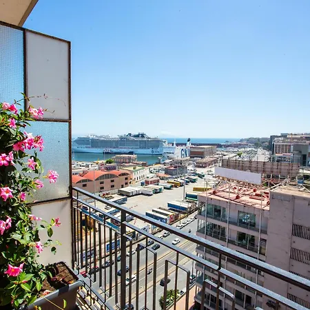 Marina 8 Konukevi Napoli